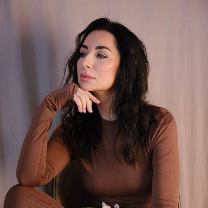 Елена Арзуманова