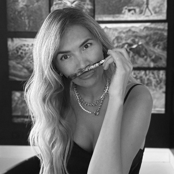 Алина Еникеева